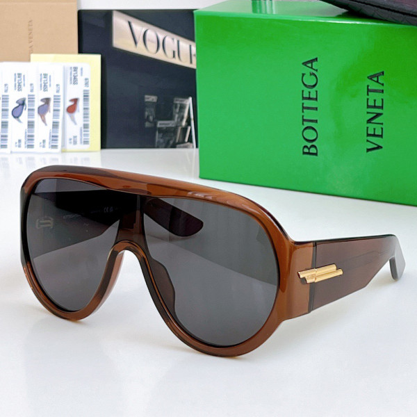 Bottega Veneta, Women Sunglasses