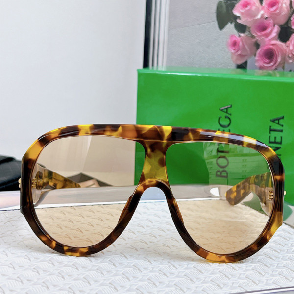 Bottega Veneta, Women Sunglasses