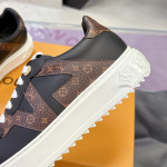 Louis Vuitton, Men Sneaker