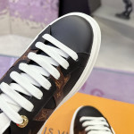 Louis Vuitton, Women Sneaker
