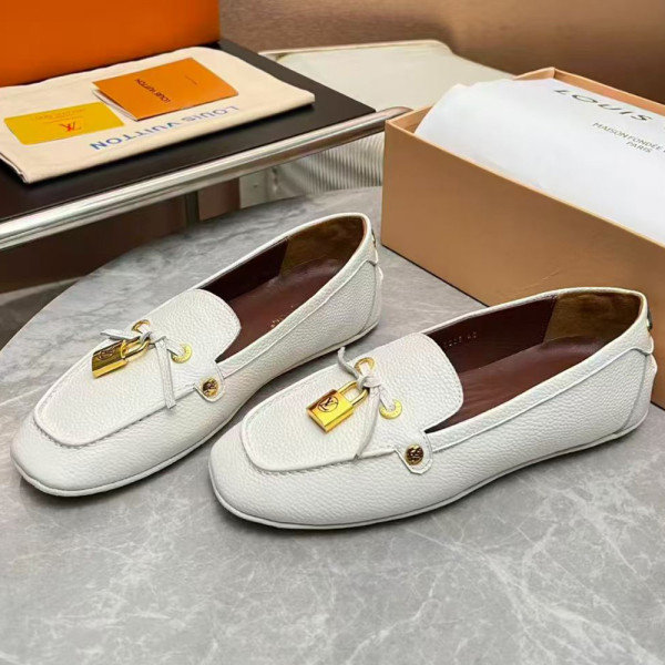 Louis Vuitton, Women Loafer