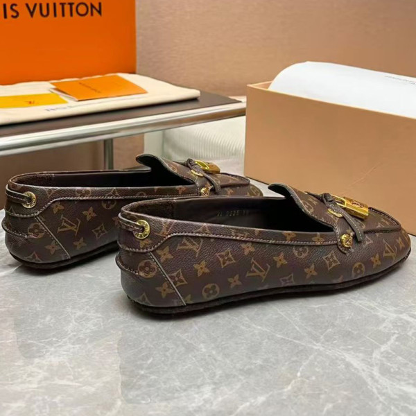 Louis Vuitton, Women Loafer