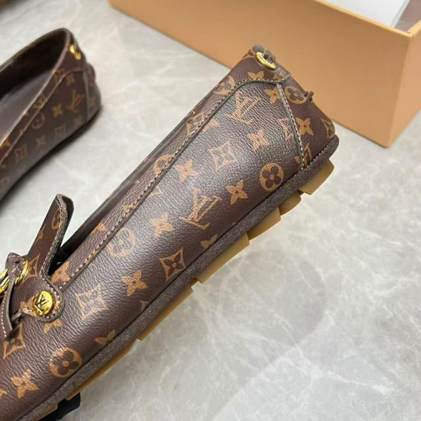 Louis Vuitton, Women Loafer