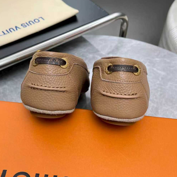 Louis Vuitton, Women Loafer
