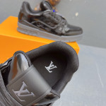 Louis Vuitton, Women Sneaker