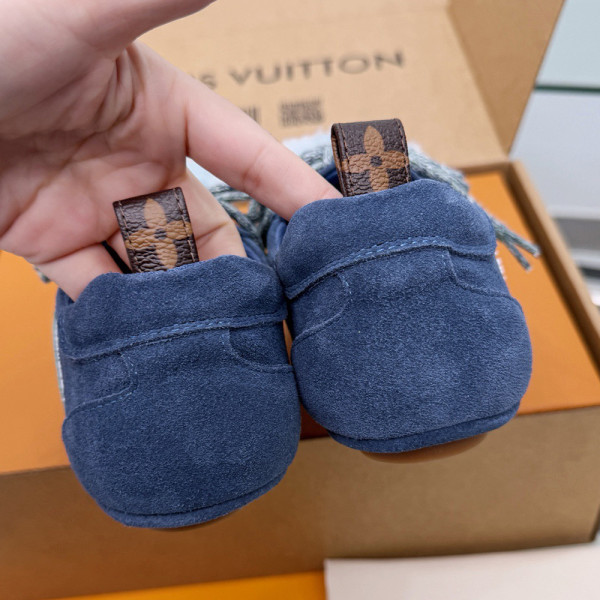 Louis Vuitton, Women Sneaker