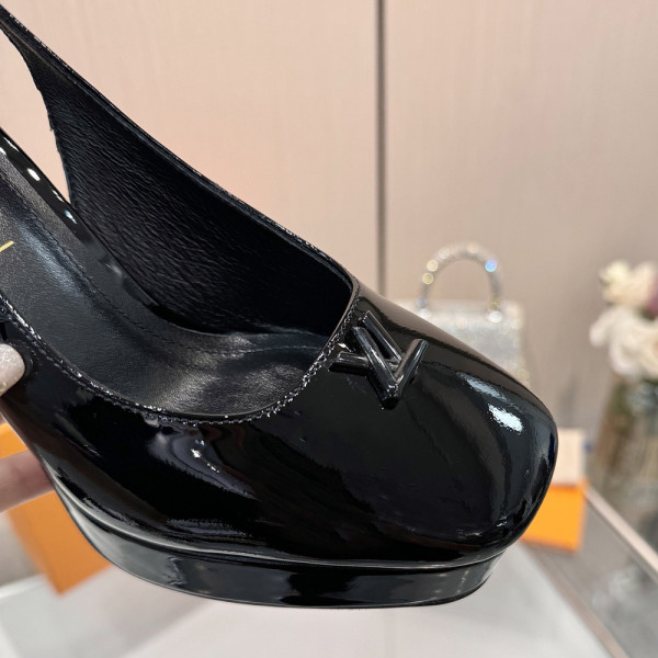 Louis Vuitton, Women Pump