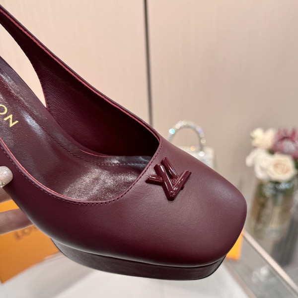 Louis Vuitton, Women Pump