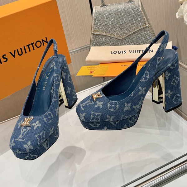 Louis Vuitton, Women Pump