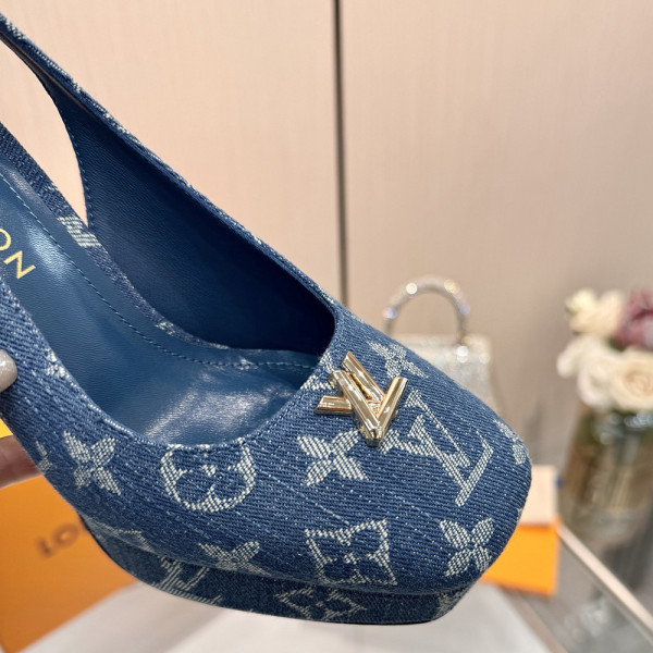 Louis Vuitton, Women Pump
