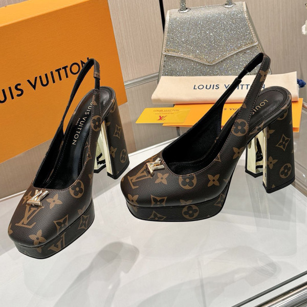 Louis Vuitton, Women Pump