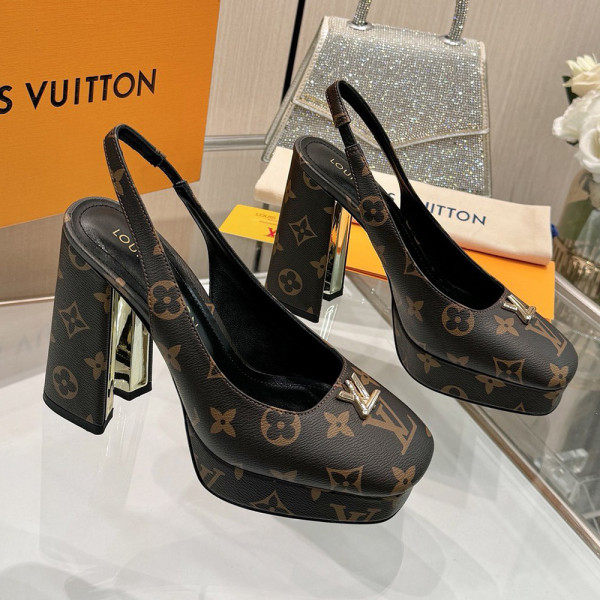 Louis Vuitton, Women Pump