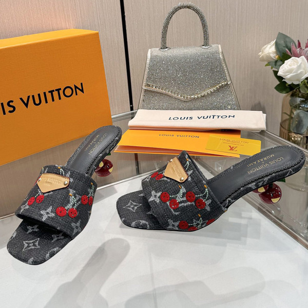 Louis Vuitton, Women Slipper