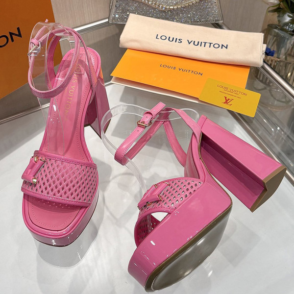 Louis Vuitton, Women Pump