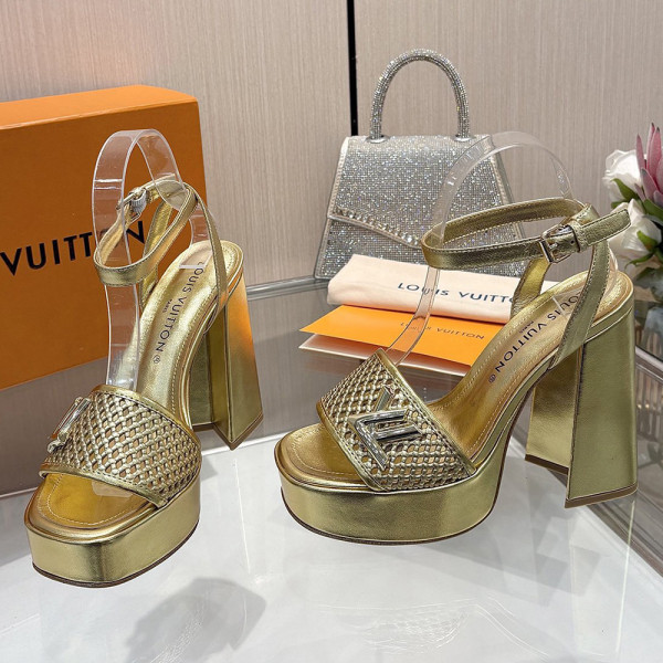 Louis Vuitton, Women Pump