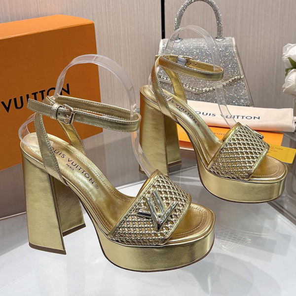 Louis Vuitton, Women Pump