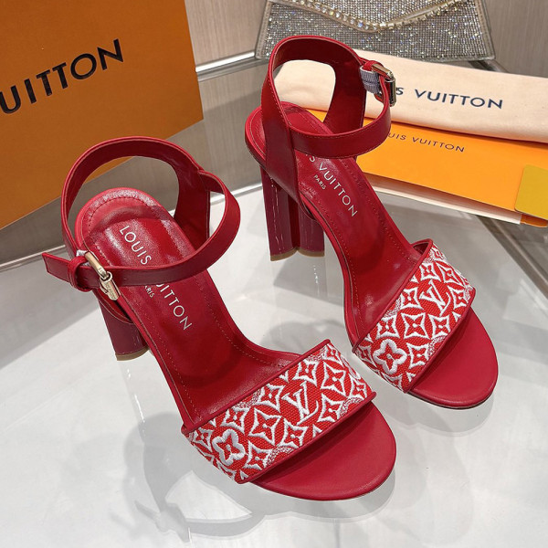 Louis Vuitton, Women Pump