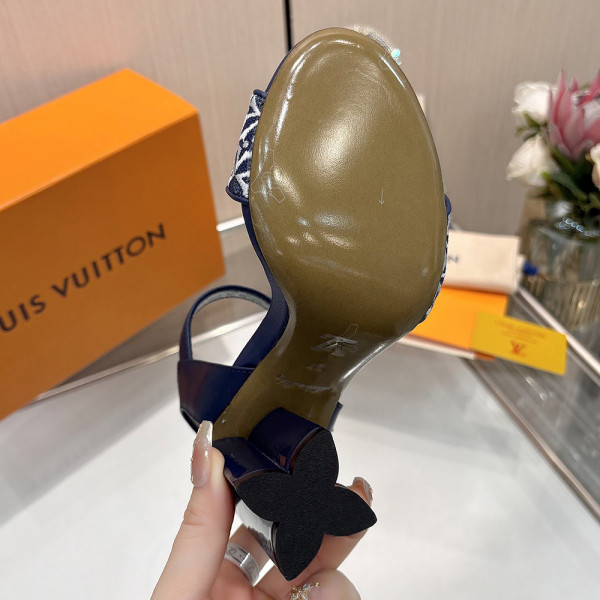 Louis Vuitton, Women Pump
