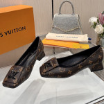 Louis Vuitton, Women Pump