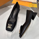 Louis Vuitton, Women Pump