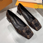 Louis Vuitton, Women Pump