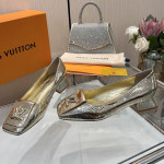 Louis Vuitton, Women Pump