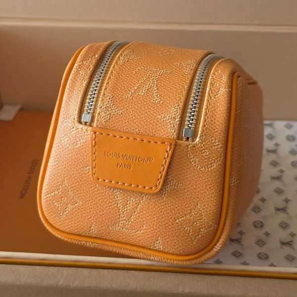 Louis Vuitton, Unisex Bag