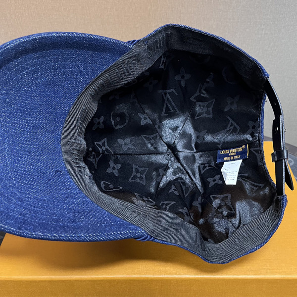 Louis Vuitton, Women Hat