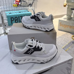 On, Women Sneaker