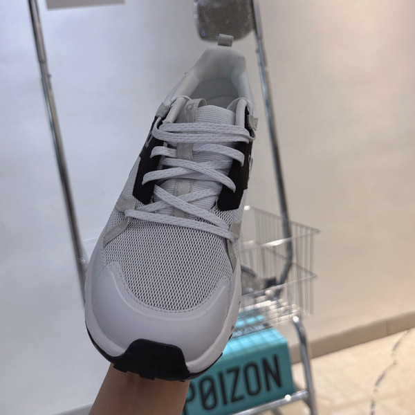 On, Women Sneaker