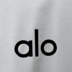 Alo Yoga, Dames T‑Shirt