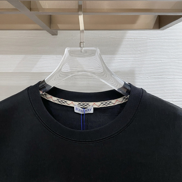 Burberry, Men T-Shirt