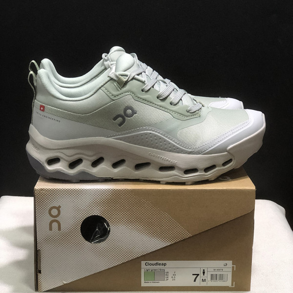 On, Women Sneaker