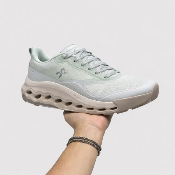 On, Women Sneaker