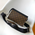 Louis Vuitton, Gaston Wearable Wallet, Men Bag, Monogram