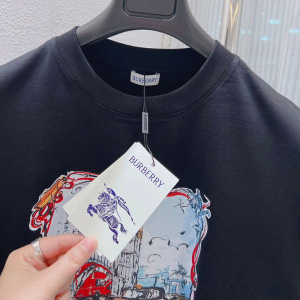 Burberry, Men T-Shirt