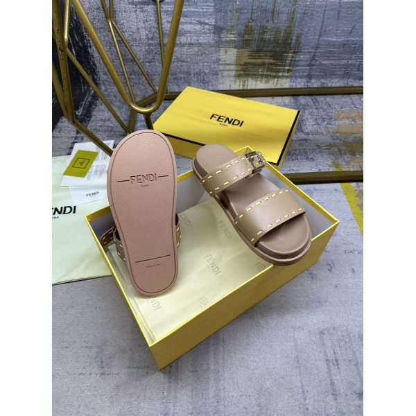 Fendi, Women Slipper
