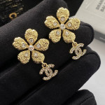 Chanel, Women Earring, Gold