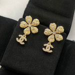 Chanel, Women Earring, Gold