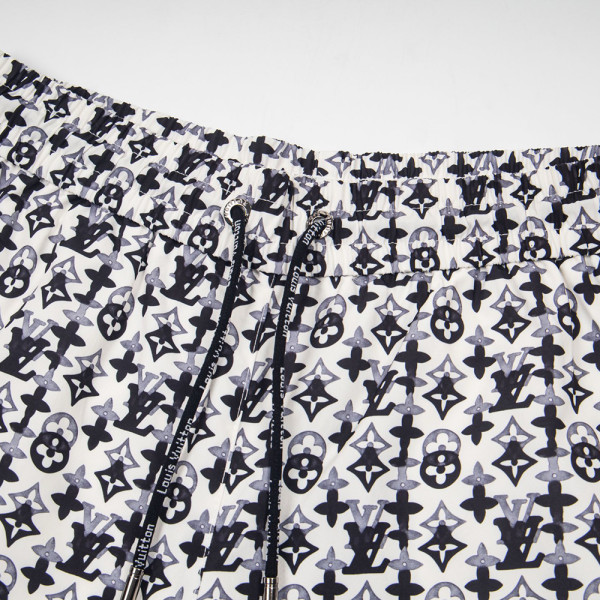 Louis Vuitton, Men Short, White