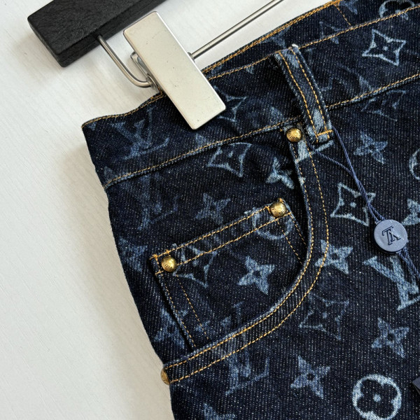 Louis Vuitton, Men Short, Blue