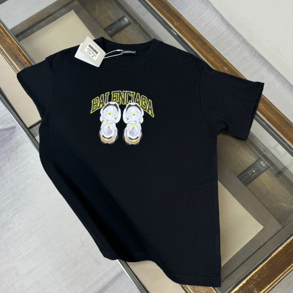 Balenciaga, Men T-Shirt