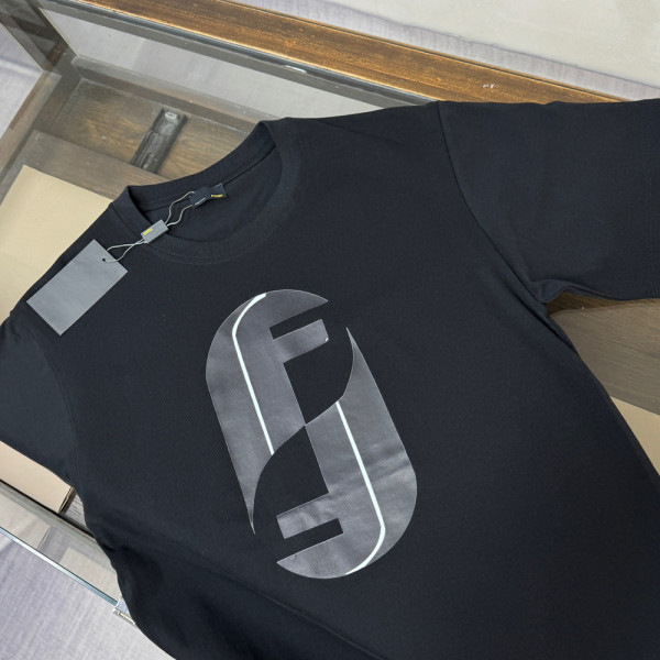 Fendi, Men T-Shirt