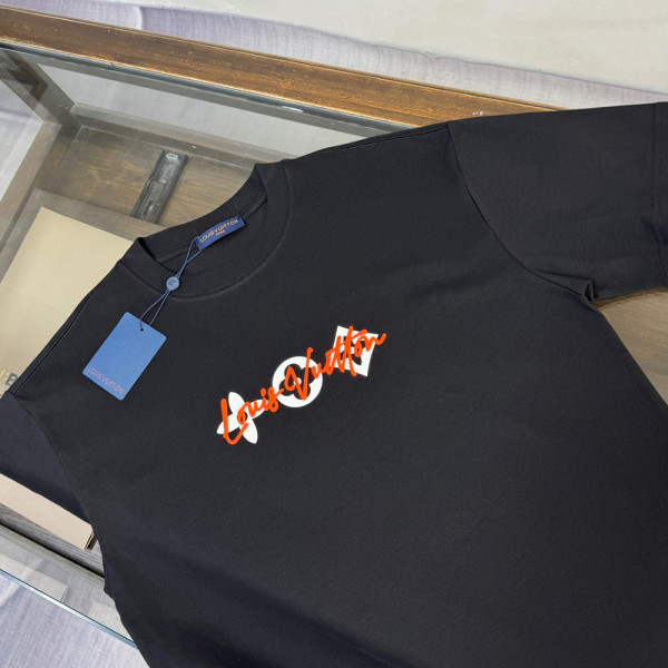 Louis Vuitton, Men T-Shirt