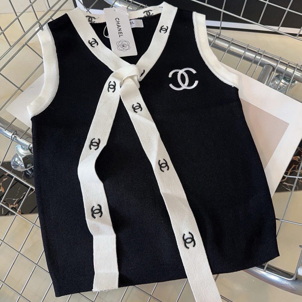 Chanel, Women Top