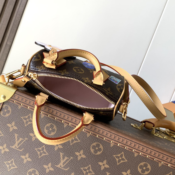 Louis Vuitton, Women Bag, Brown