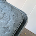 Louis Vuitton, Unisex Bag, Black