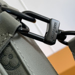Louis Vuitton, Unisex Bag, Black