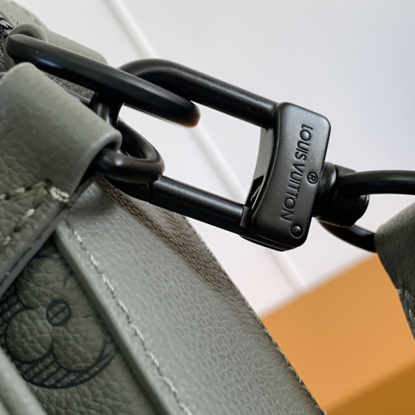 Louis Vuitton, Unisex Bag, Black