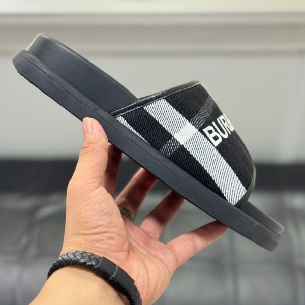Burberry, Men Slipper